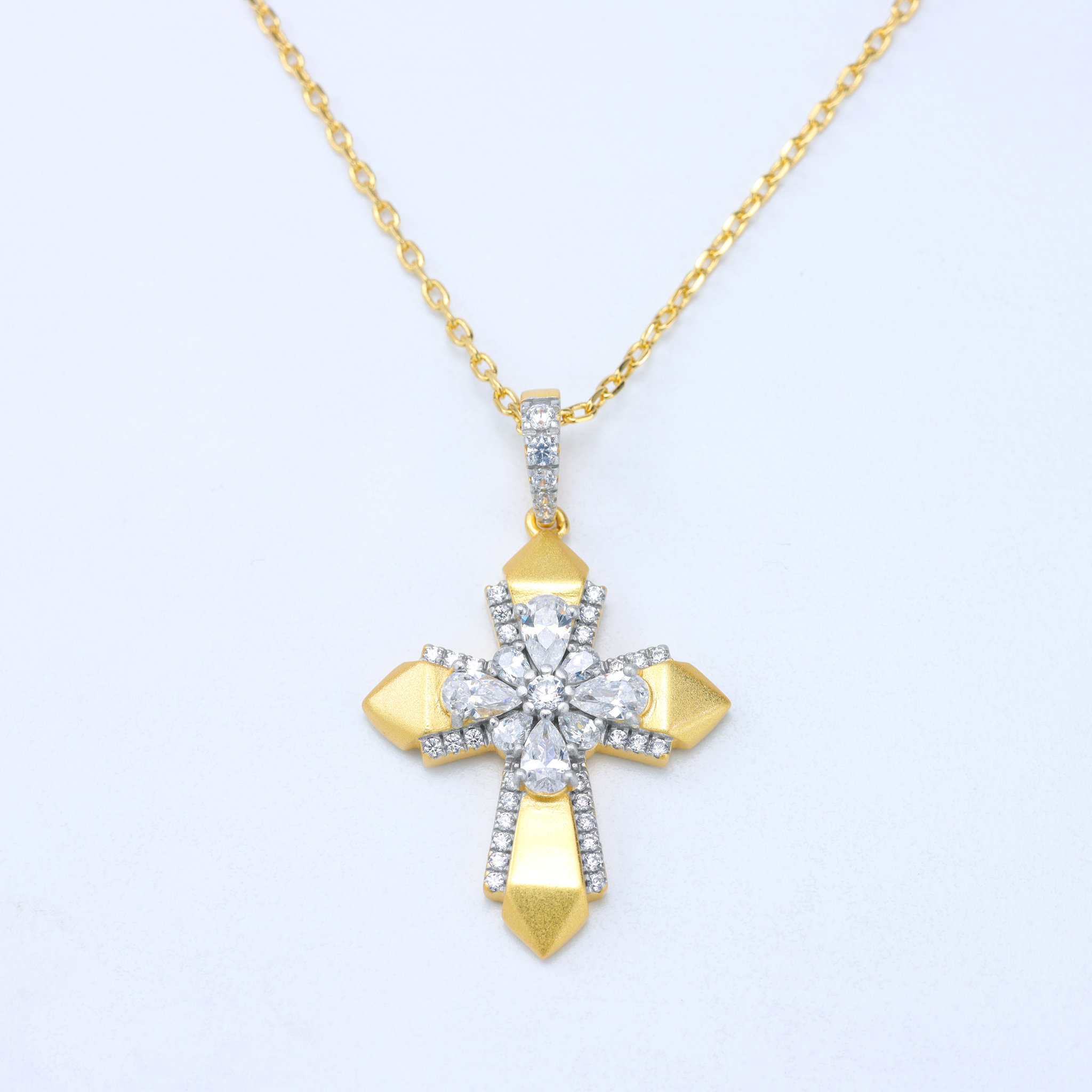 Picture of 18K Gold Plated Zircon Cross Pendant Necklace – 17.7" / 45 cm